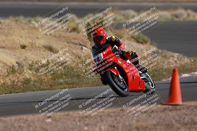 media/Apr-19-2025-AHRMA (Sat) [[3d98ca3309]]/Race/Group 8/Turn 4/